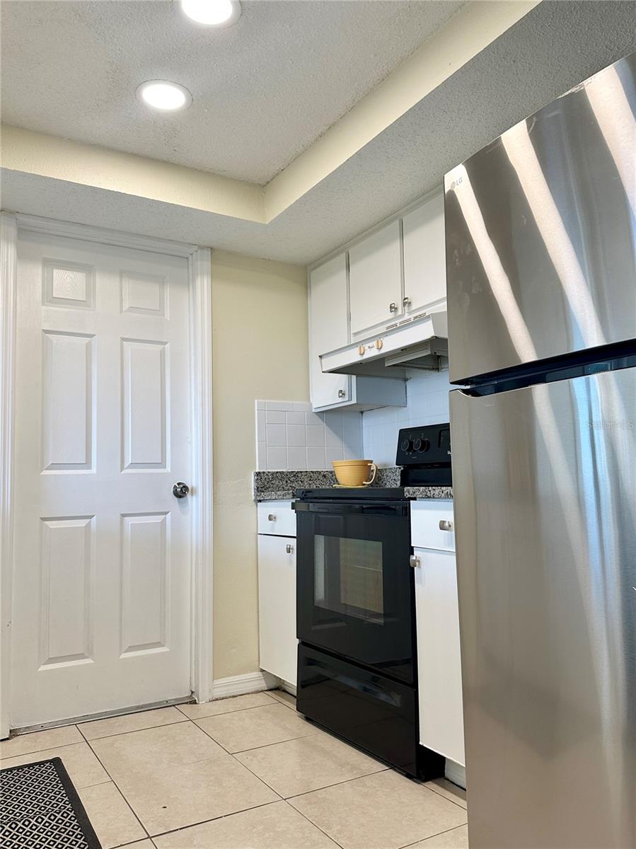 5054 SCHOOL RD — photo 5