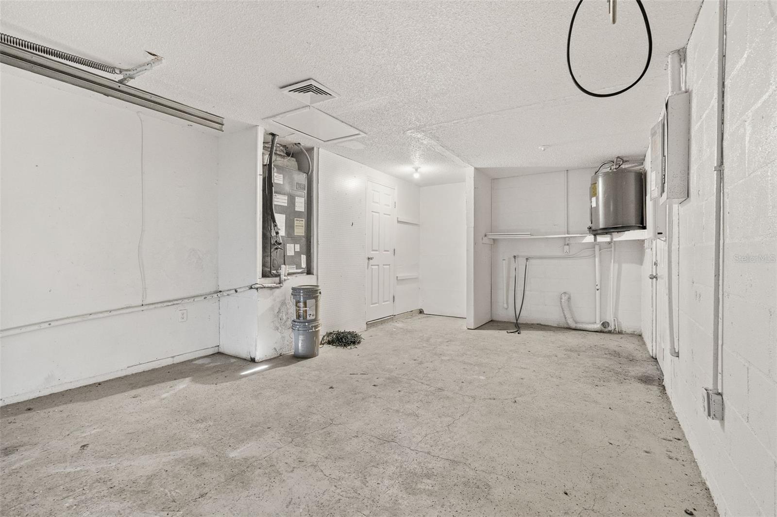 5054 SCHOOL RD — photo 35