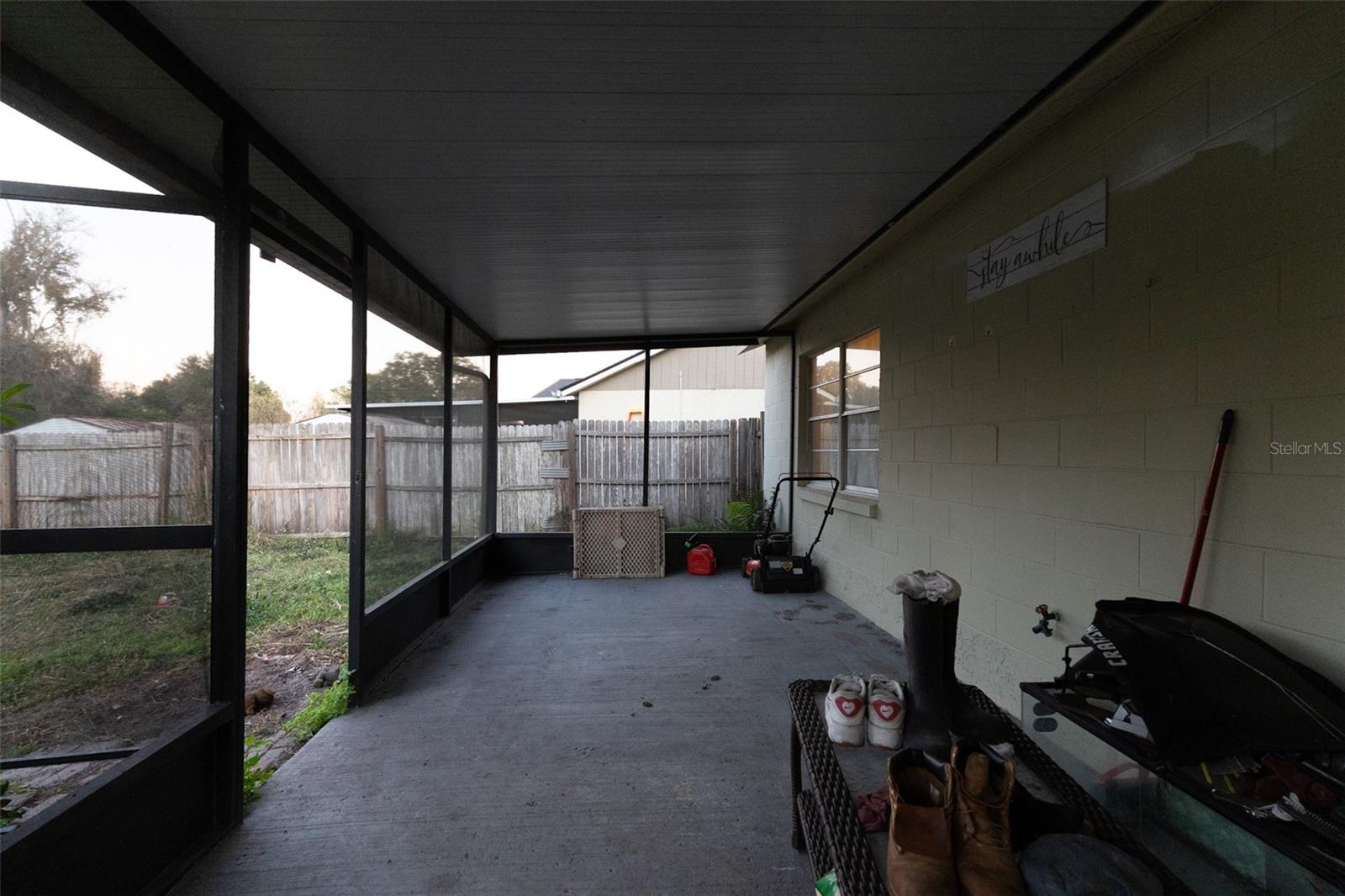 4610 N COUNTRY HILLS CT — photo 5