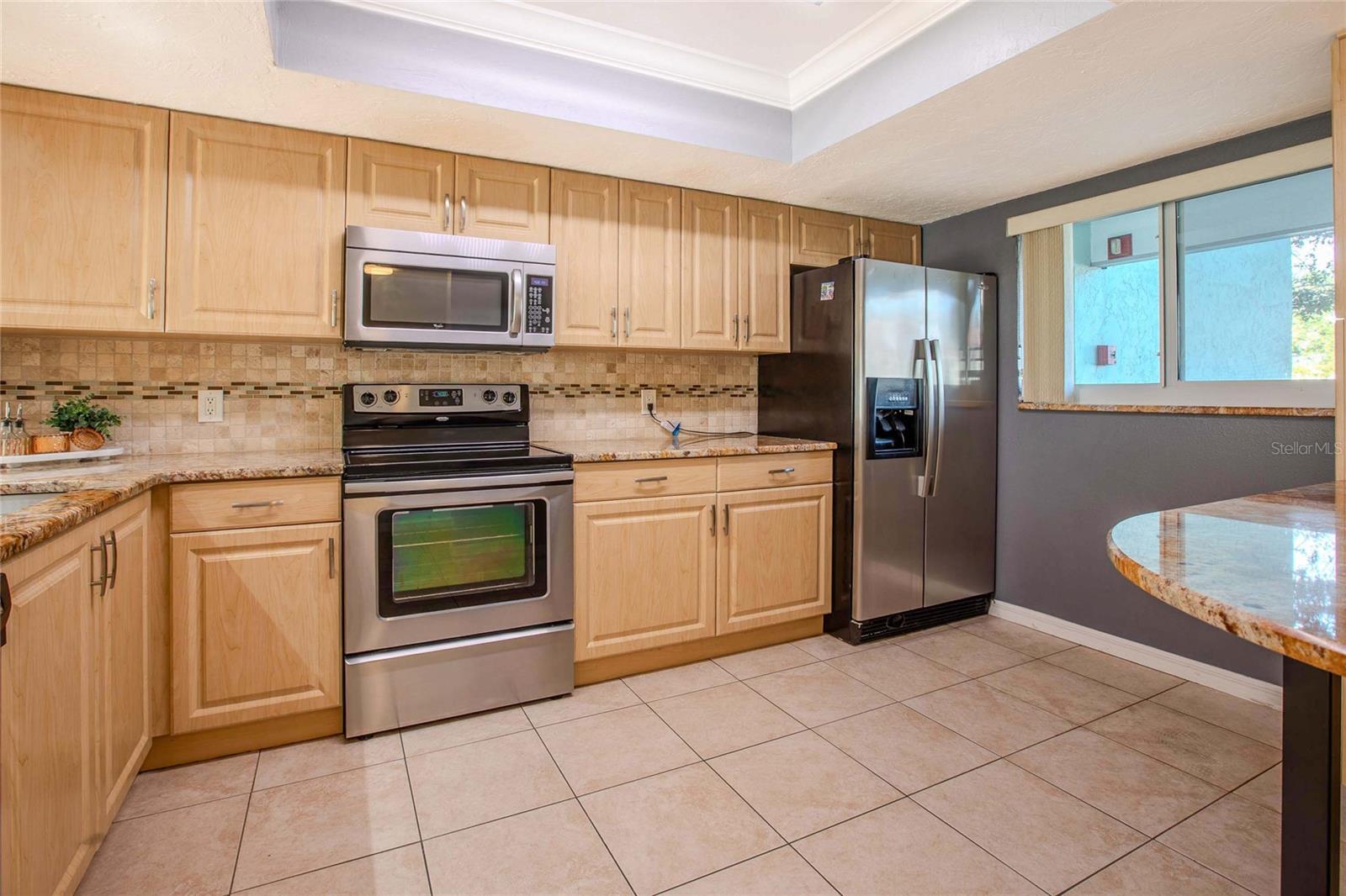 3300 BENEVA #214 — photo 2