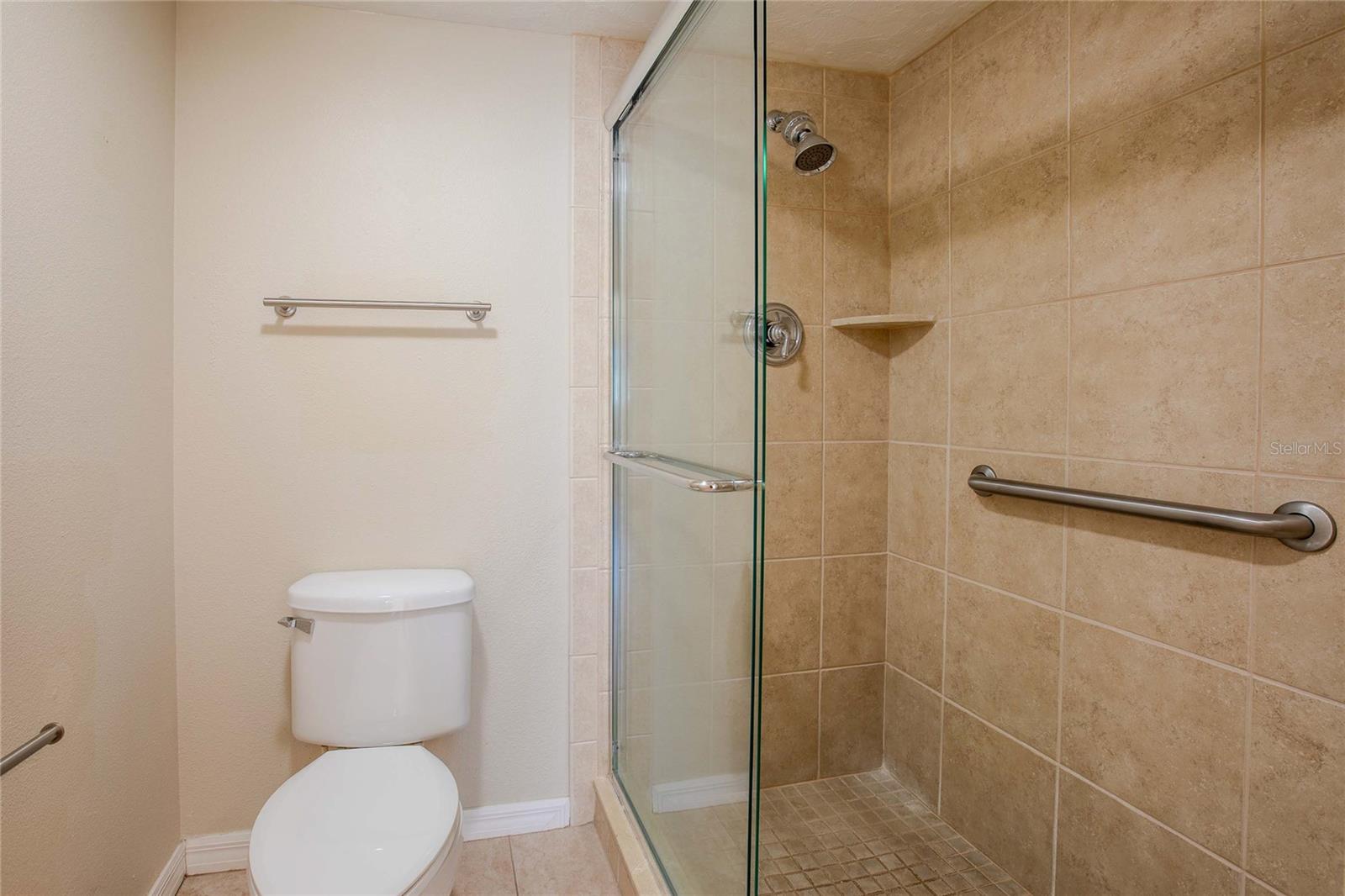 3300 BENEVA #214 — photo 12