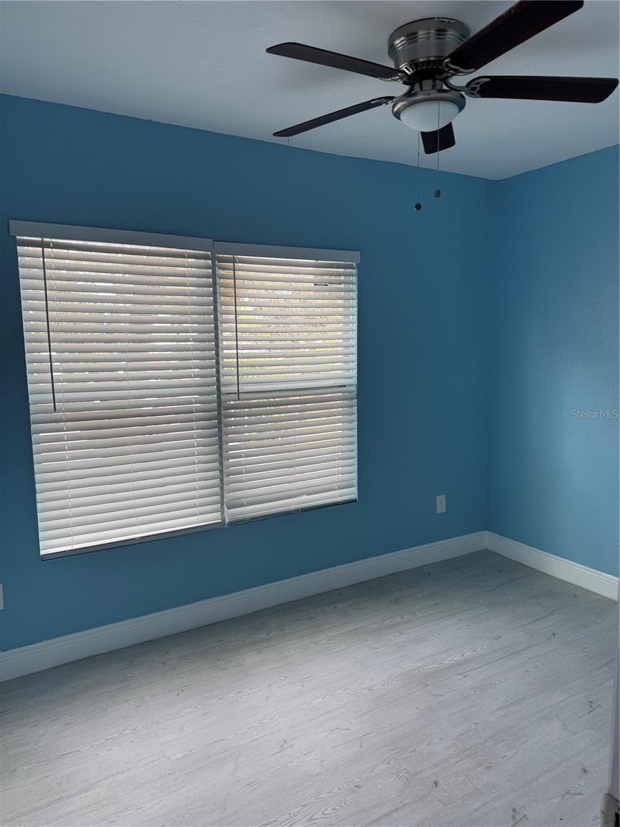 208-210-212 ELIZABETH AVE #A,B — photo 9