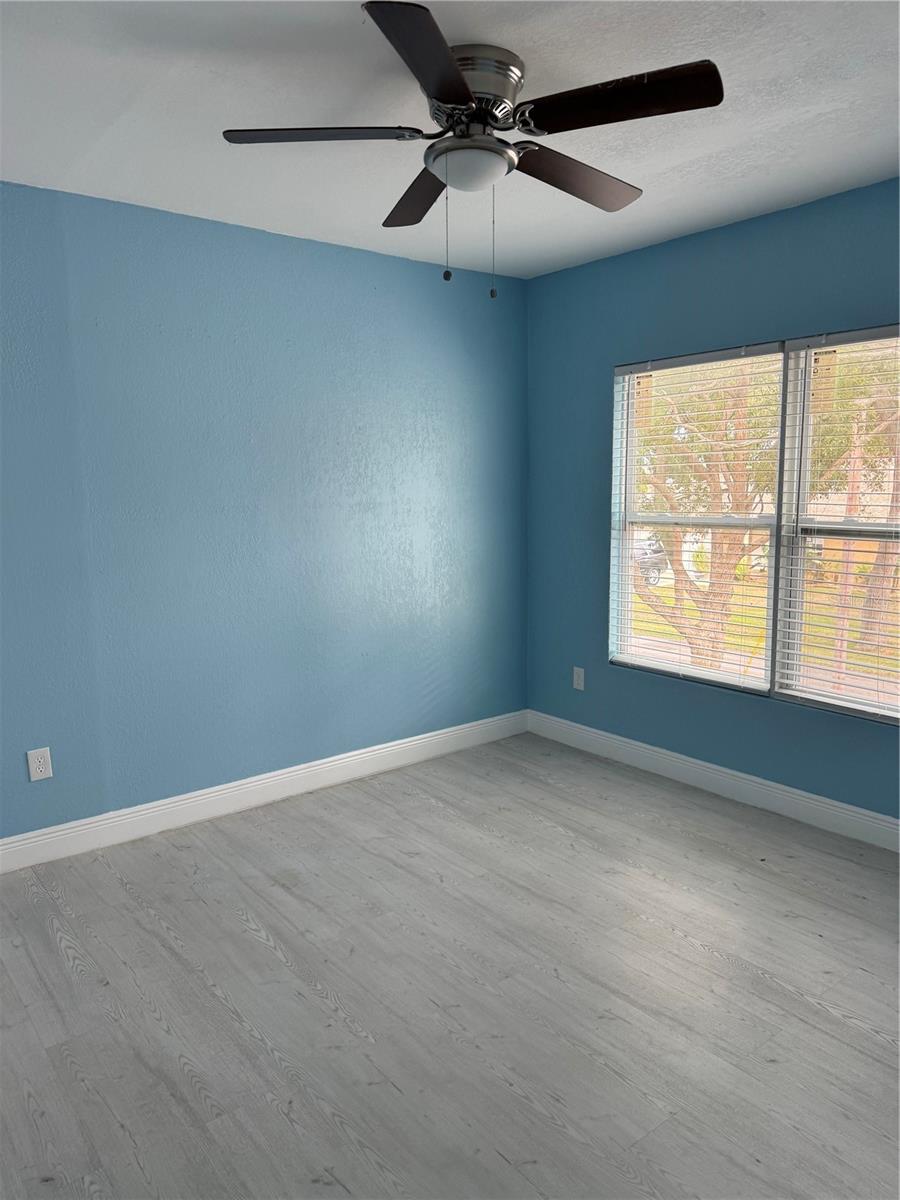 208-210-212 ELIZABETH AVE #A,B — photo 12