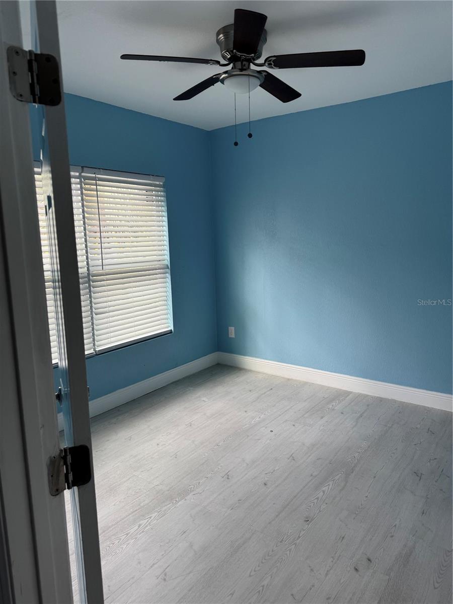 208-210-212 ELIZABETH AVE #A,B — photo 10