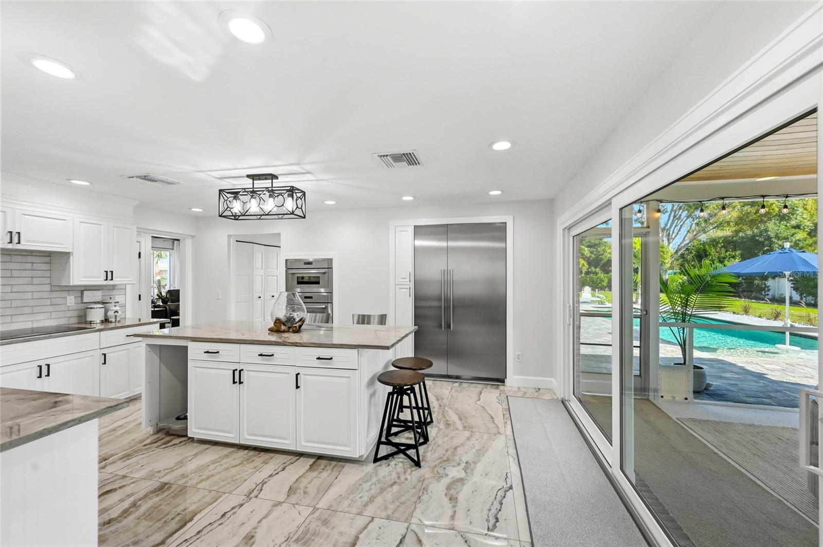 1307 RIVERVIEW CIR — photo 18
