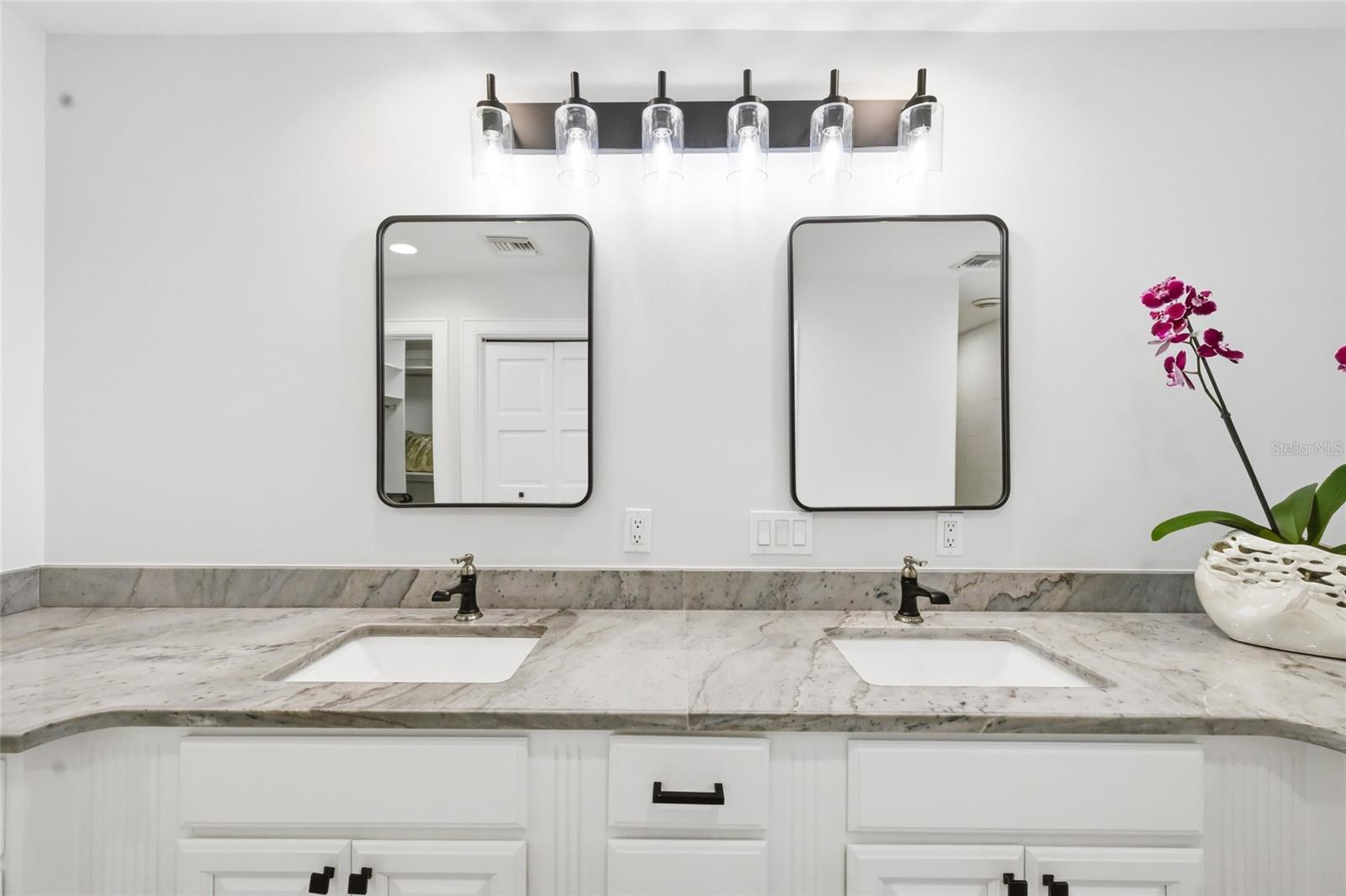 1307 RIVERVIEW CIR — photo 41