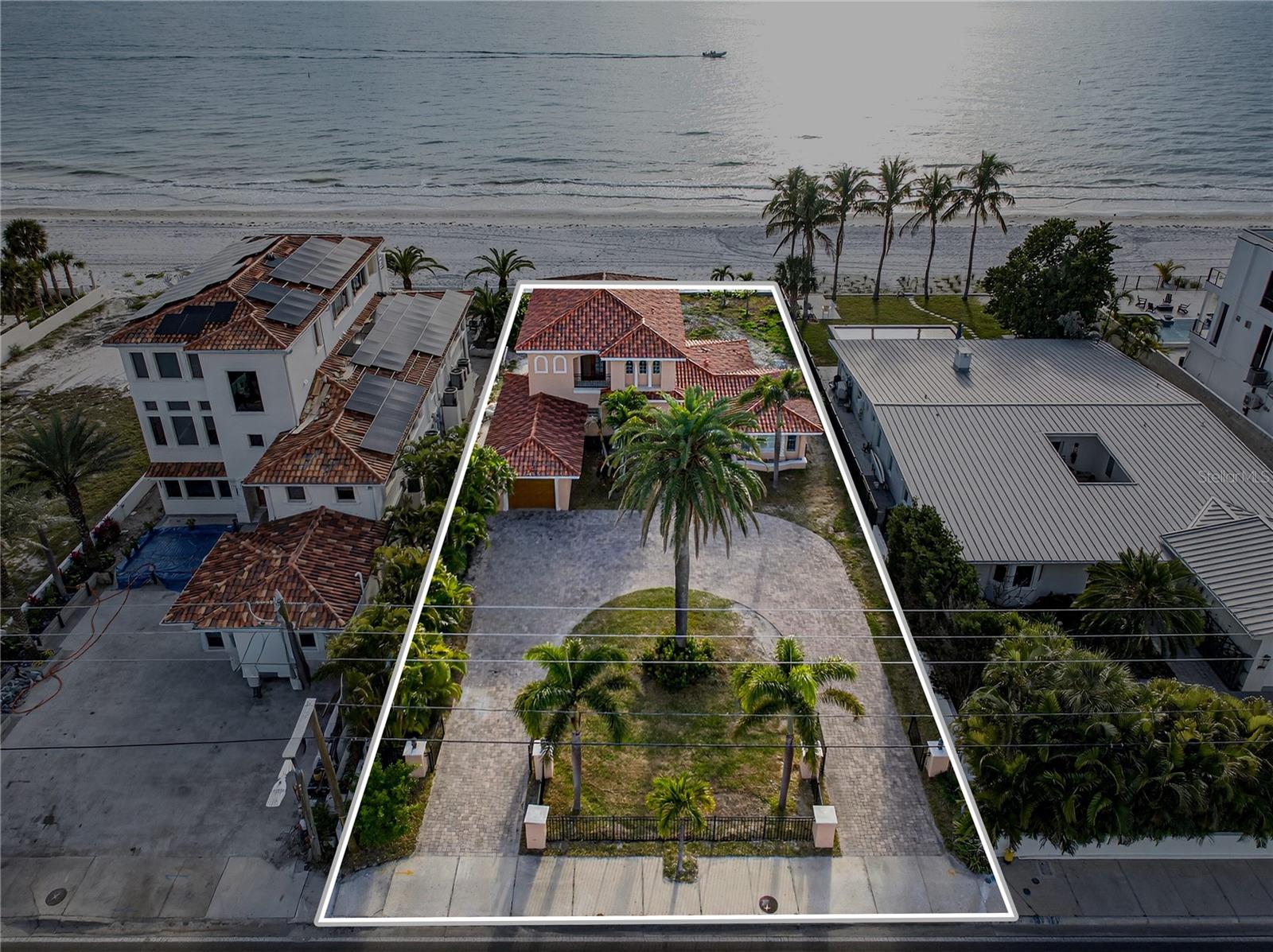 16116 GULF BLVD — photo 35