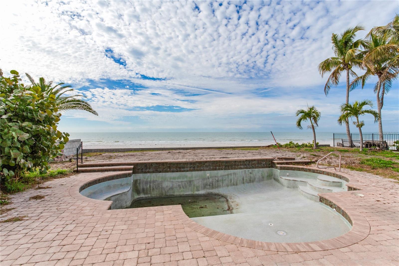 16116 GULF BLVD — photo 31
