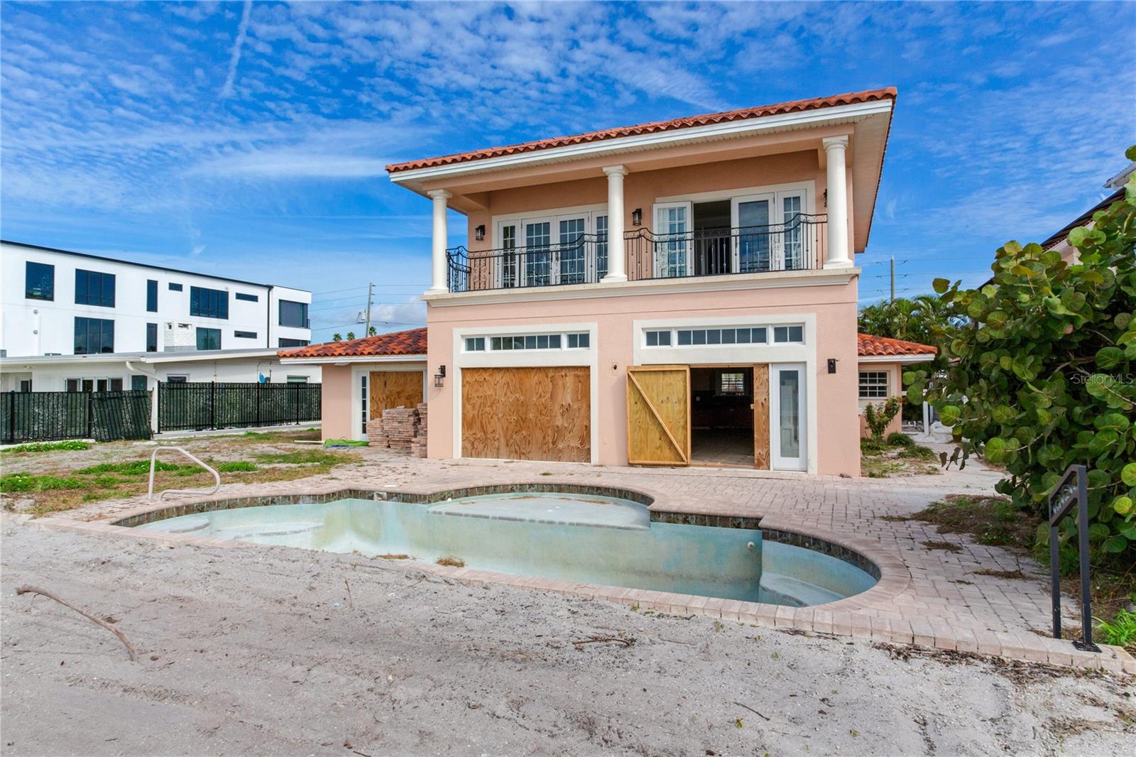 16116 GULF BLVD — photo 29