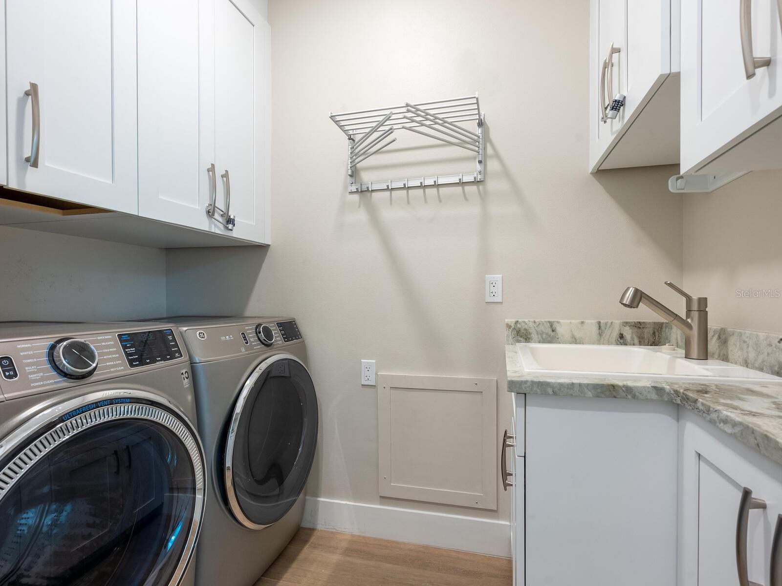 1140 SEASIDE DR #301 & Penthouse — photo 40