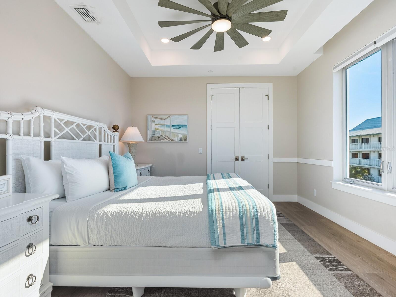 1140 SEASIDE DR #301 & Penthouse — photo 35