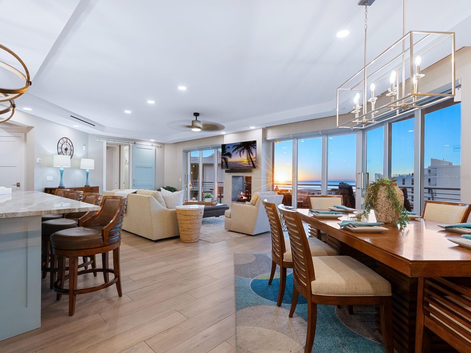 1140 SEASIDE DR #301 & Penthouse — photo 6