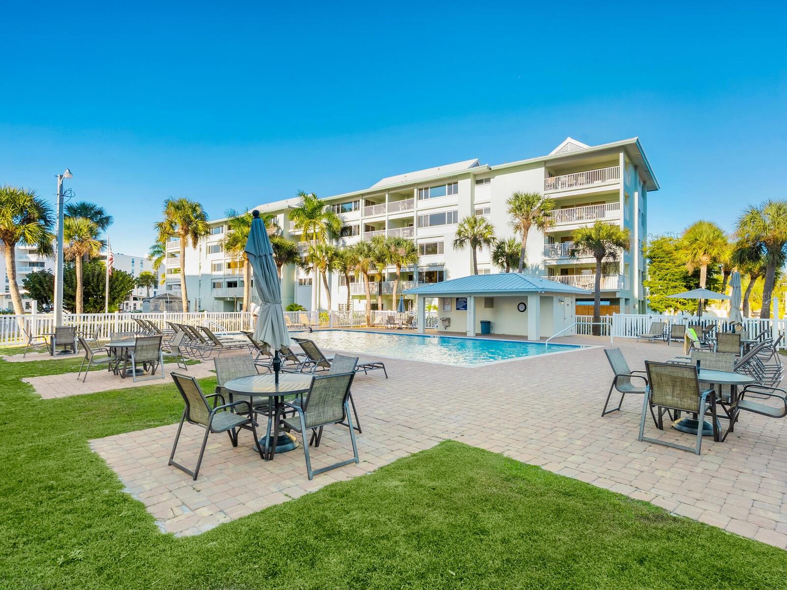 1140 SEASIDE DR #301 & Penthouse — photo 64