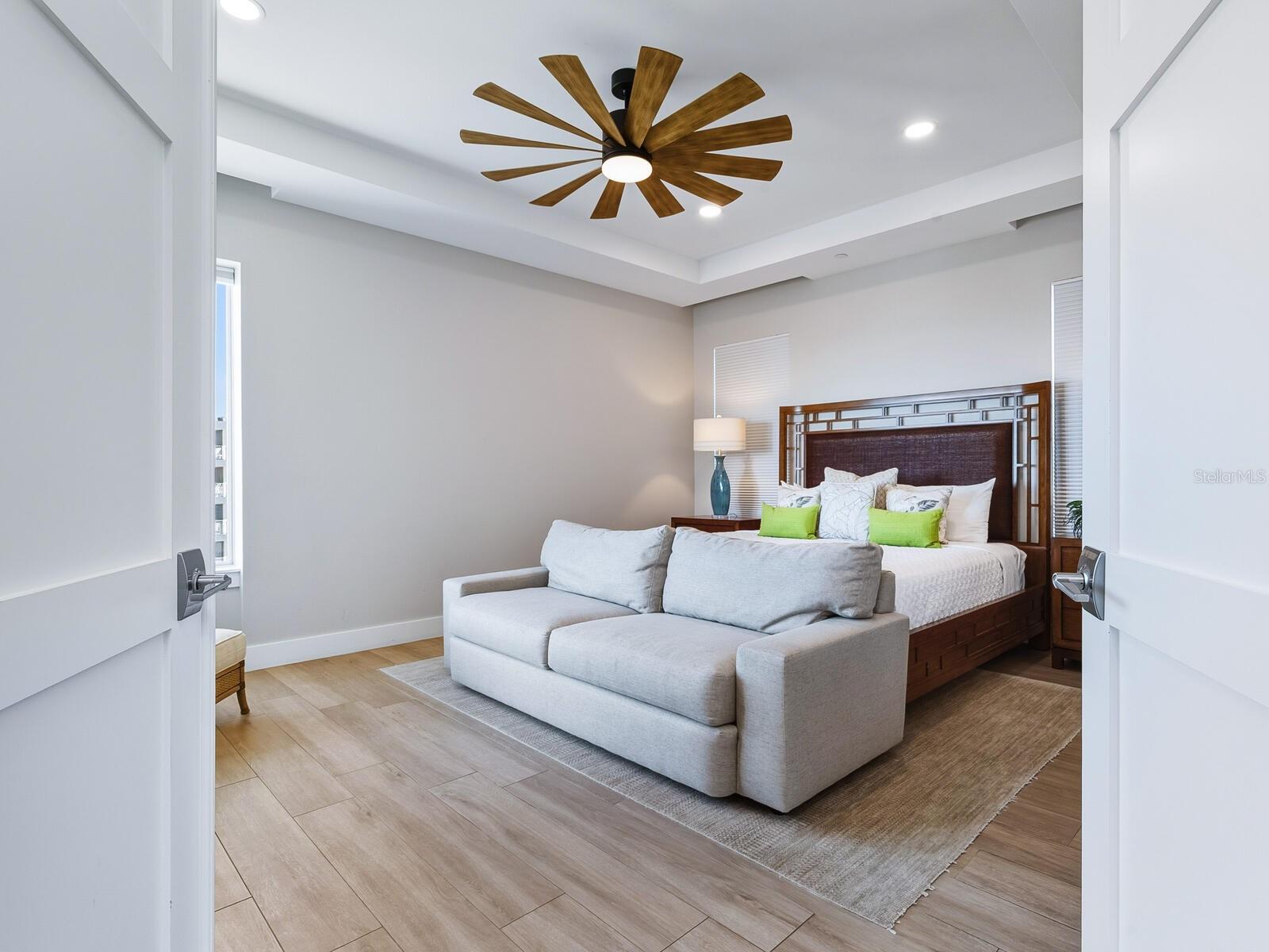 1140 SEASIDE DR #301 & Penthouse — photo 31