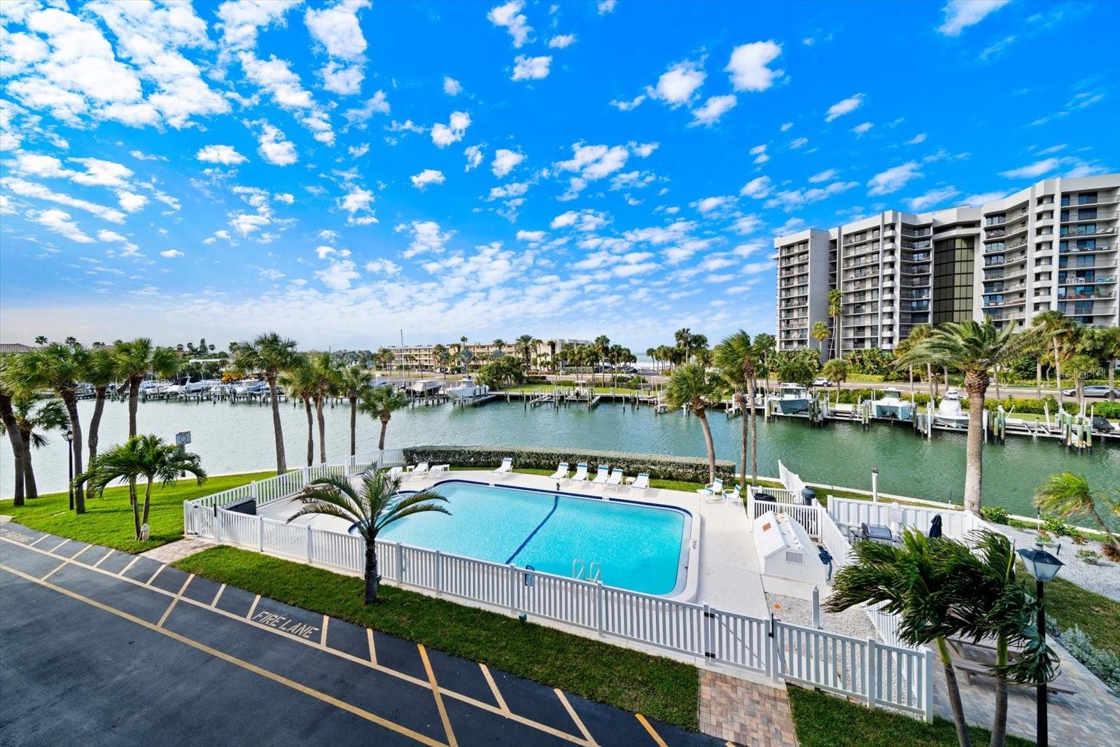 1651 SAND KEY ESTATES CT #28 — photo 41