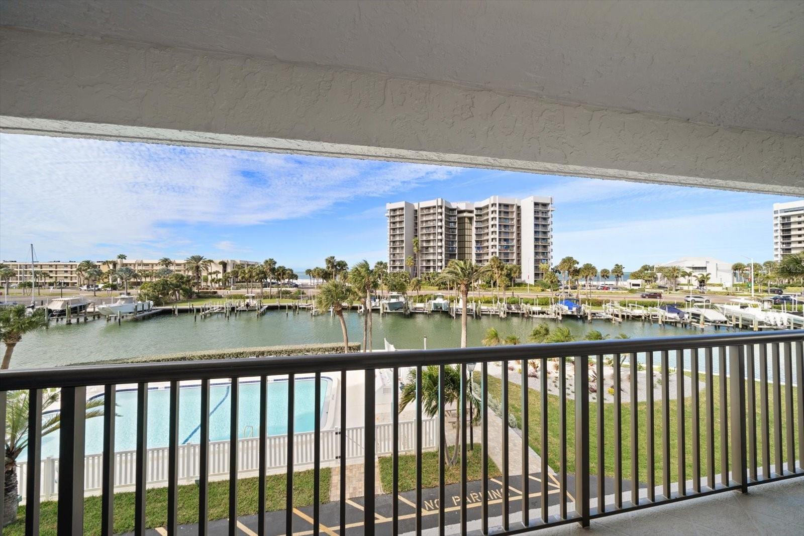 1651 SAND KEY ESTATES CT #28 — photo 21