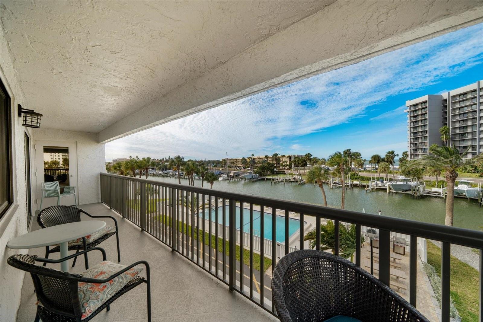 1651 SAND KEY ESTATES CT #28 — photo 40