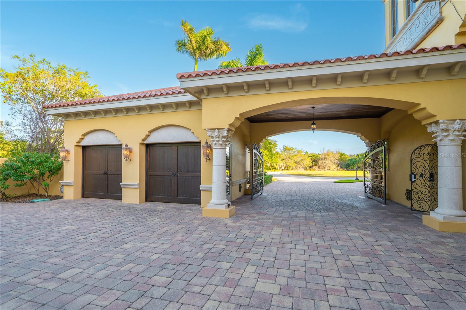 1363 OCEANVIEW DR — photo 69