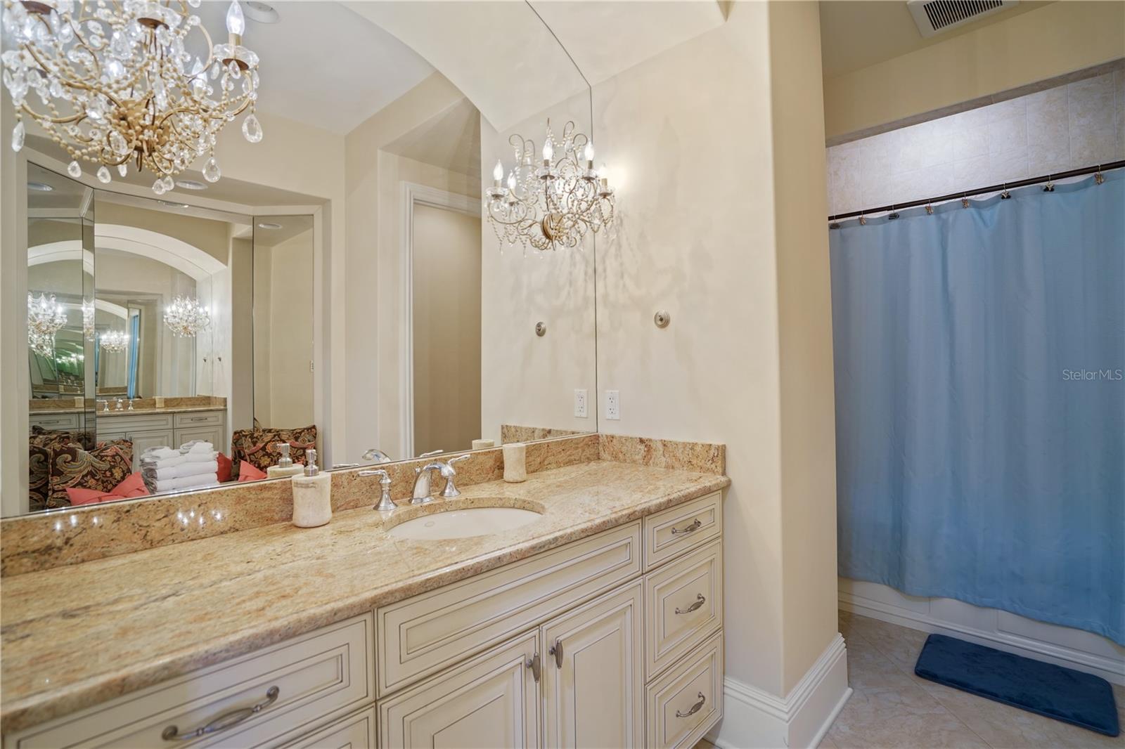1363 OCEANVIEW DR — photo 63