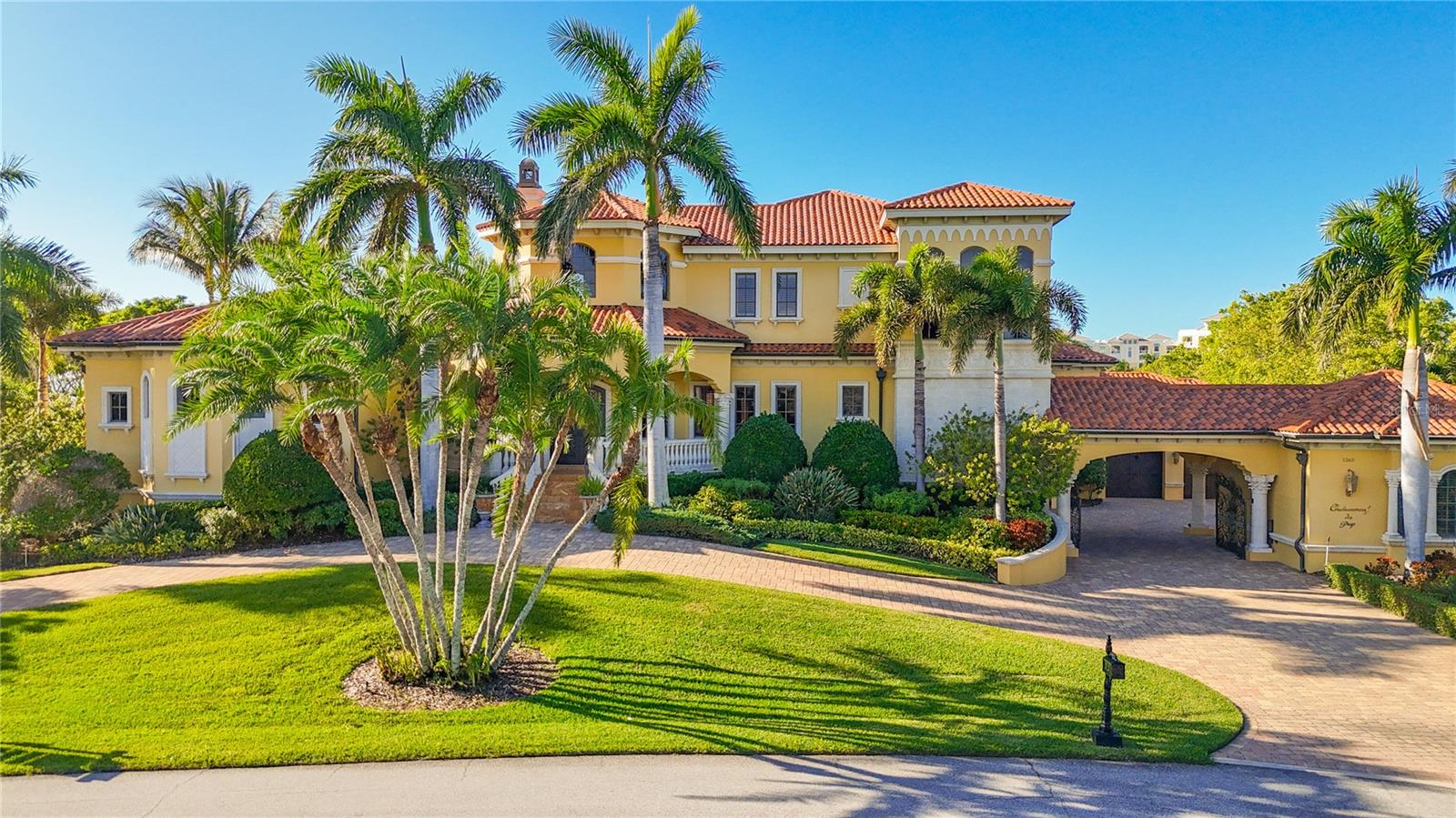1363 OCEANVIEW DR — photo 71