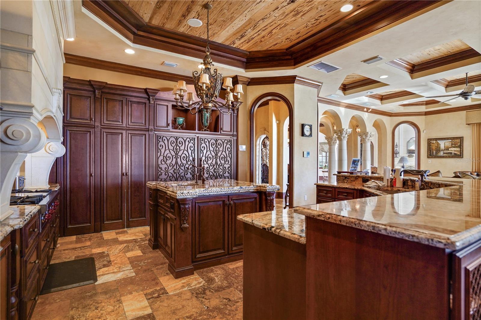 1363 OCEANVIEW DR — photo 15