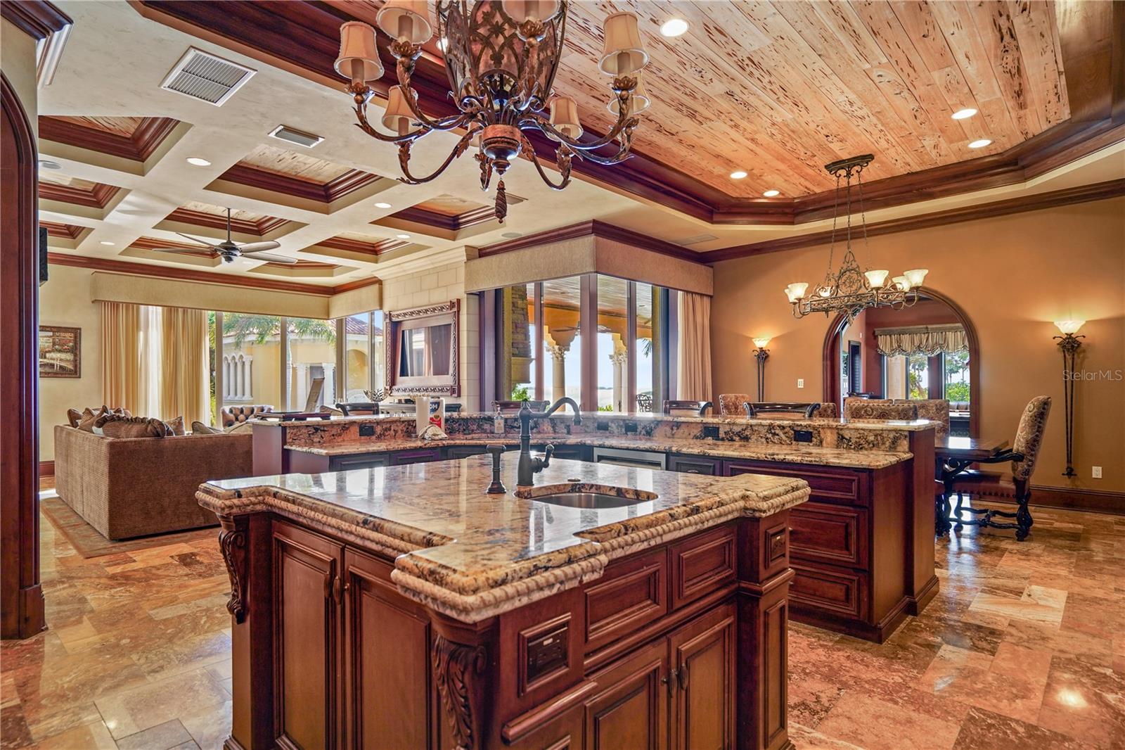 1363 OCEANVIEW DR — photo 14