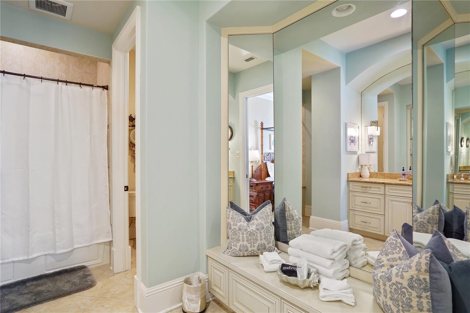 1363 OCEANVIEW DR — photo 56