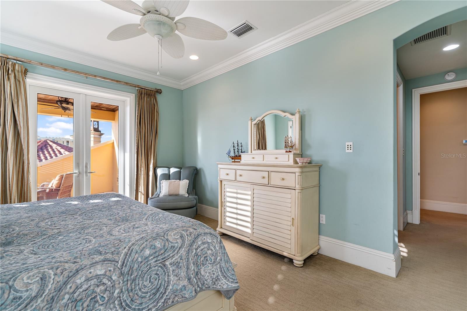 1363 OCEANVIEW DR — photo 54
