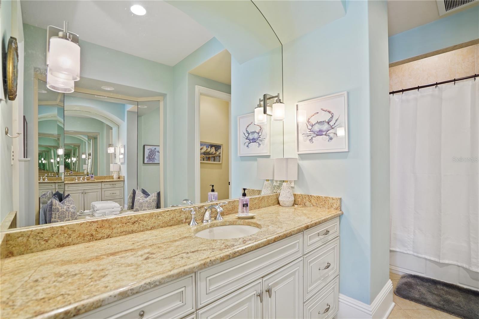 1363 OCEANVIEW DR — photo 57