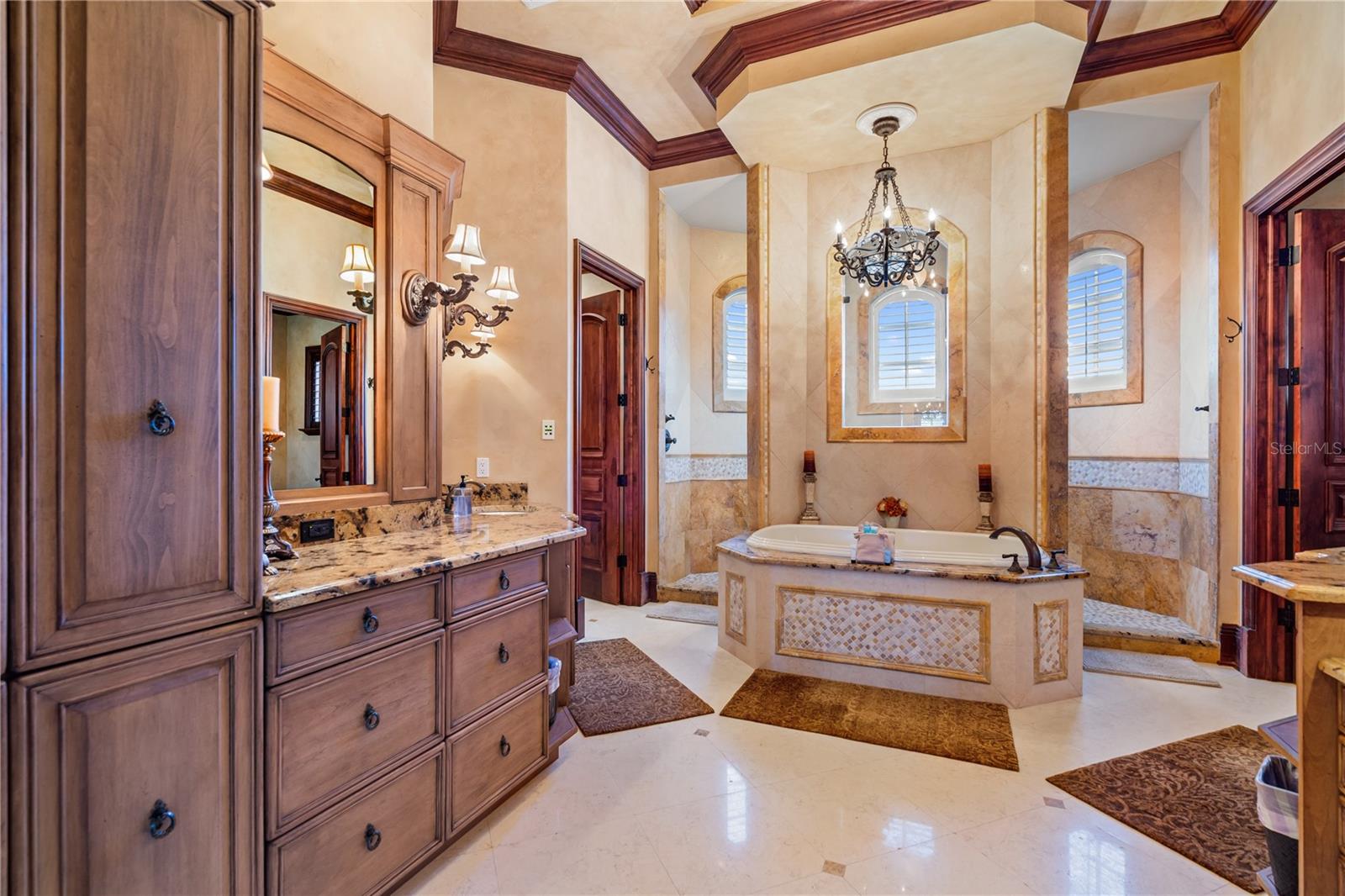 1363 OCEANVIEW DR — photo 35