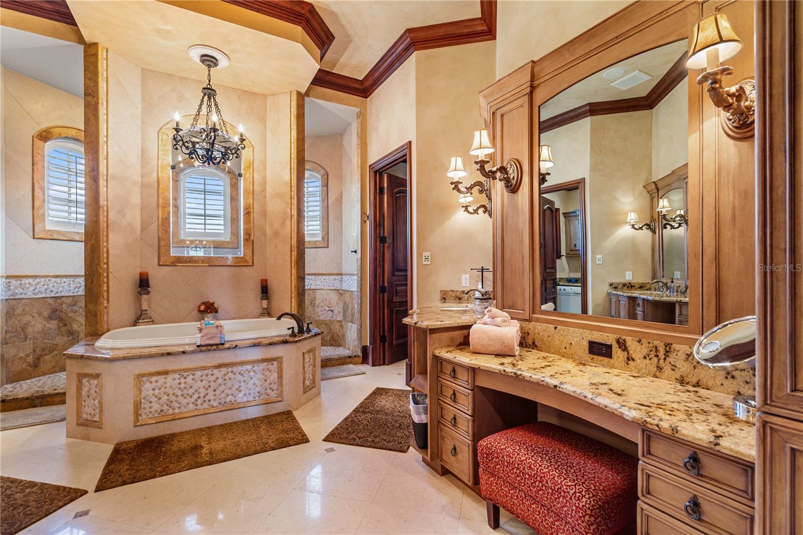 1363 OCEANVIEW DR — photo 36