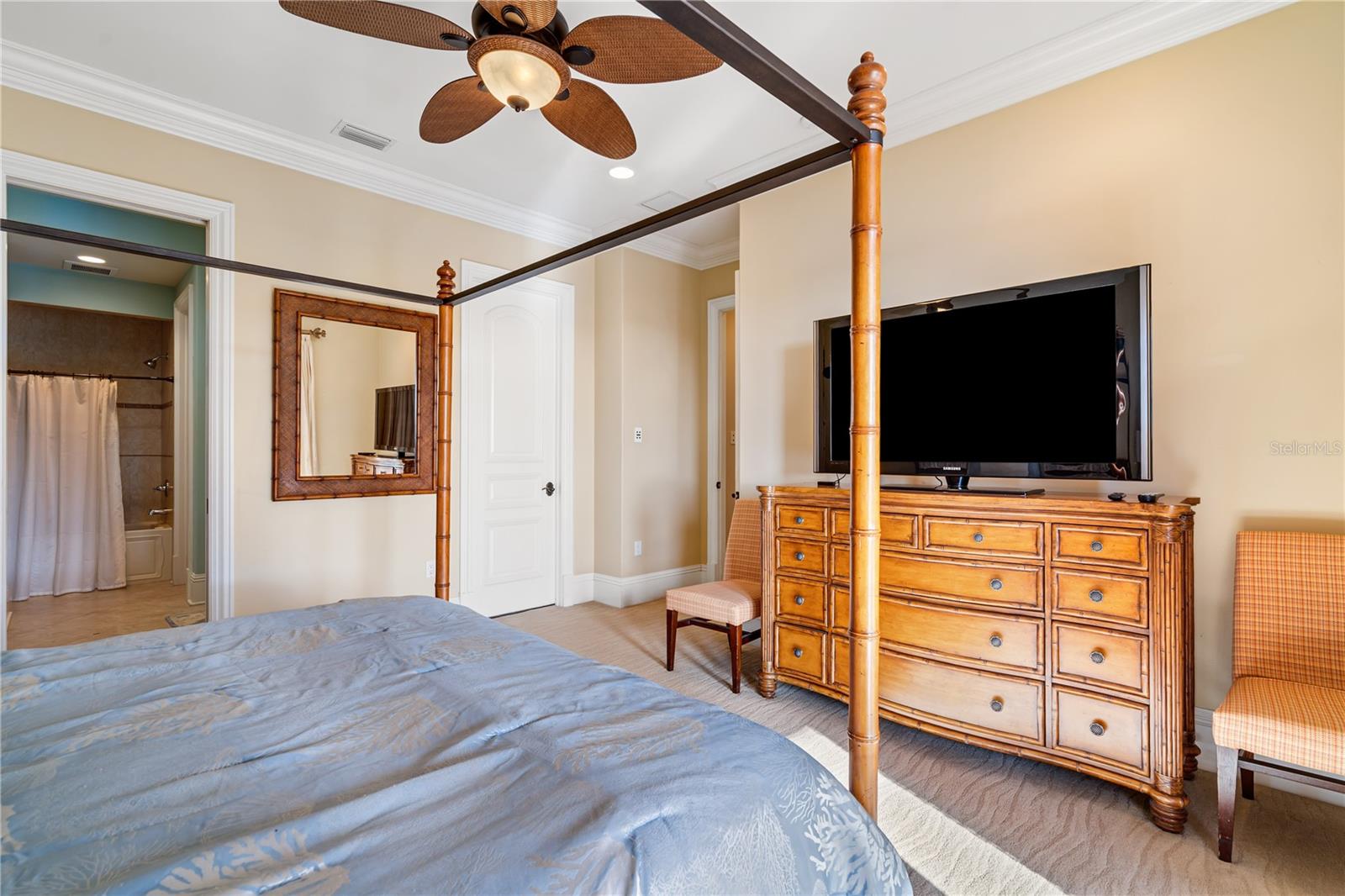 1363 OCEANVIEW DR — photo 59