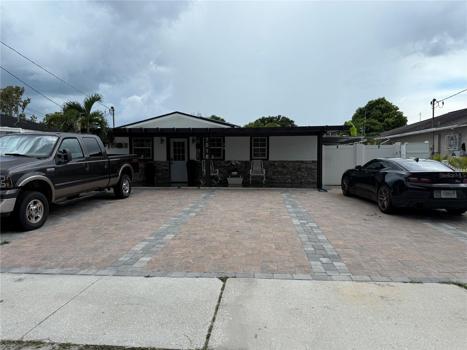 7018 N HALE AVE — photo 2