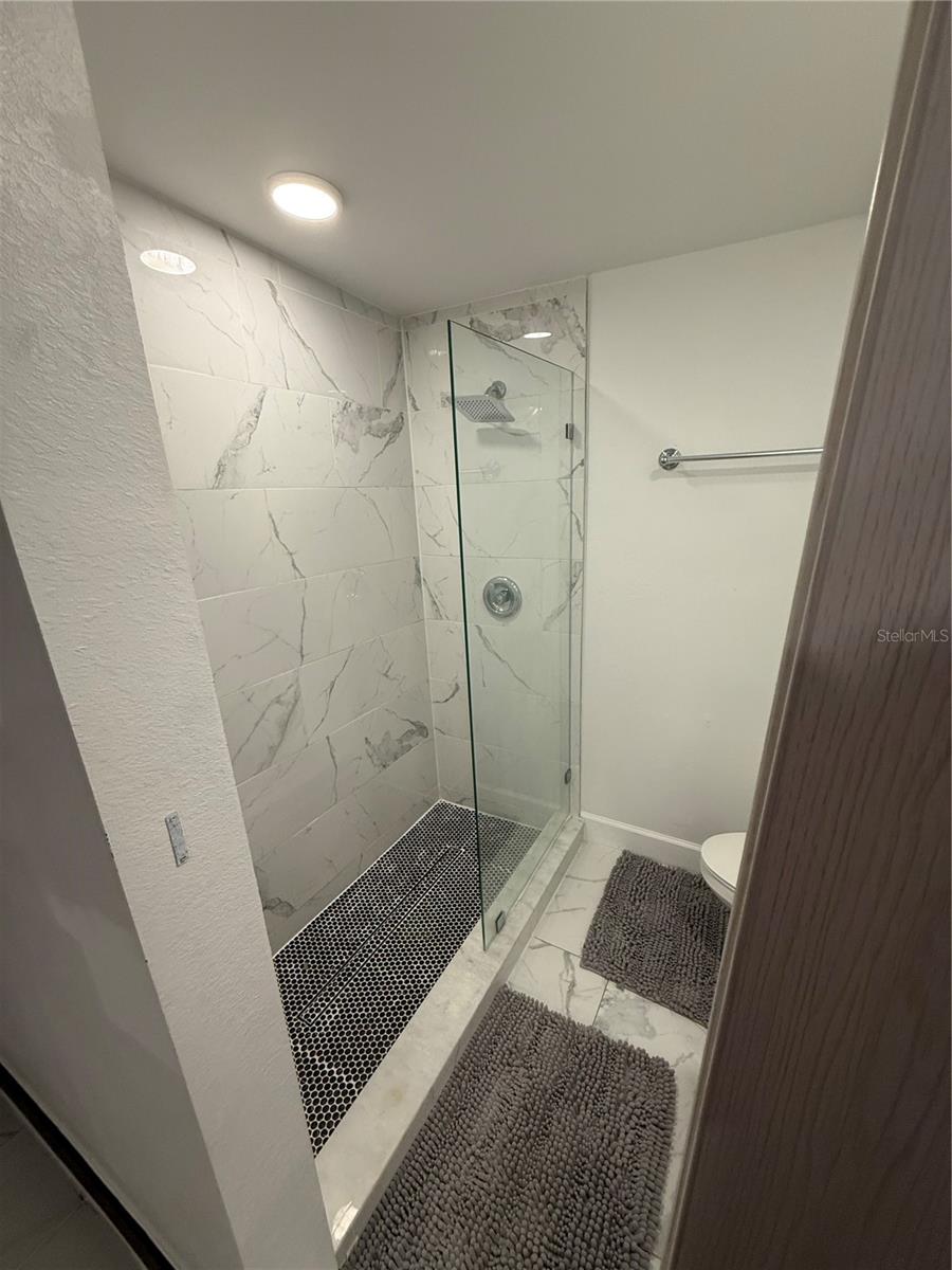 7018 N HALE AVE — photo 28