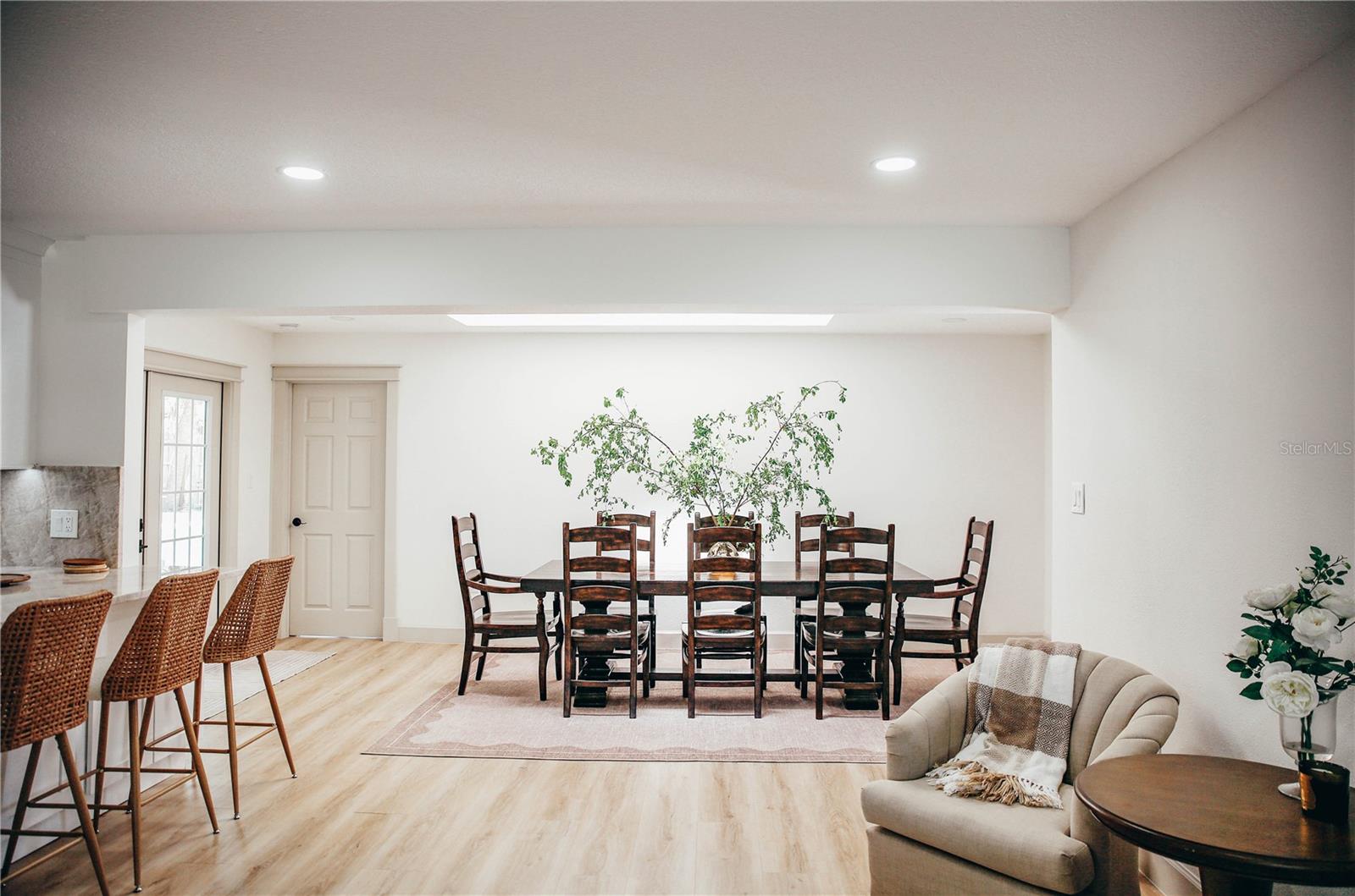 4646 GLEASON AVE — photo 14