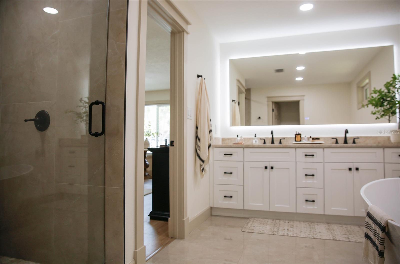 4646 GLEASON AVE — photo 33