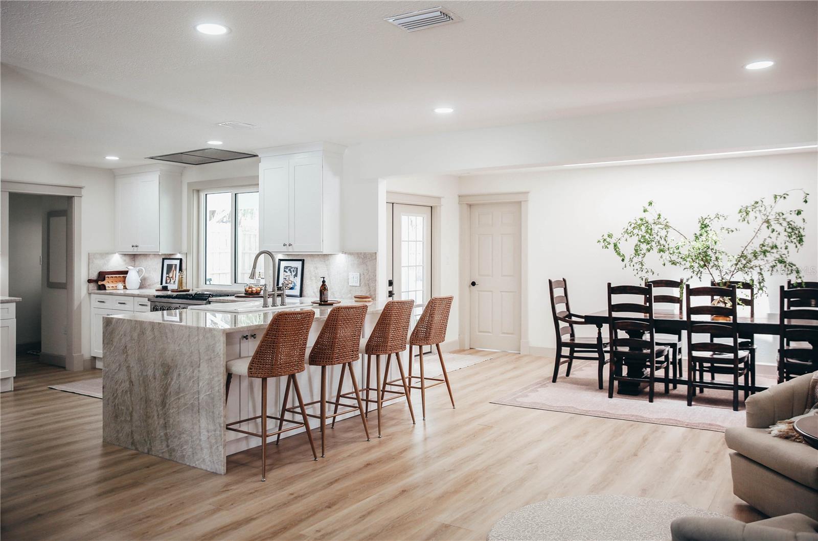 4646 GLEASON AVE — photo 49