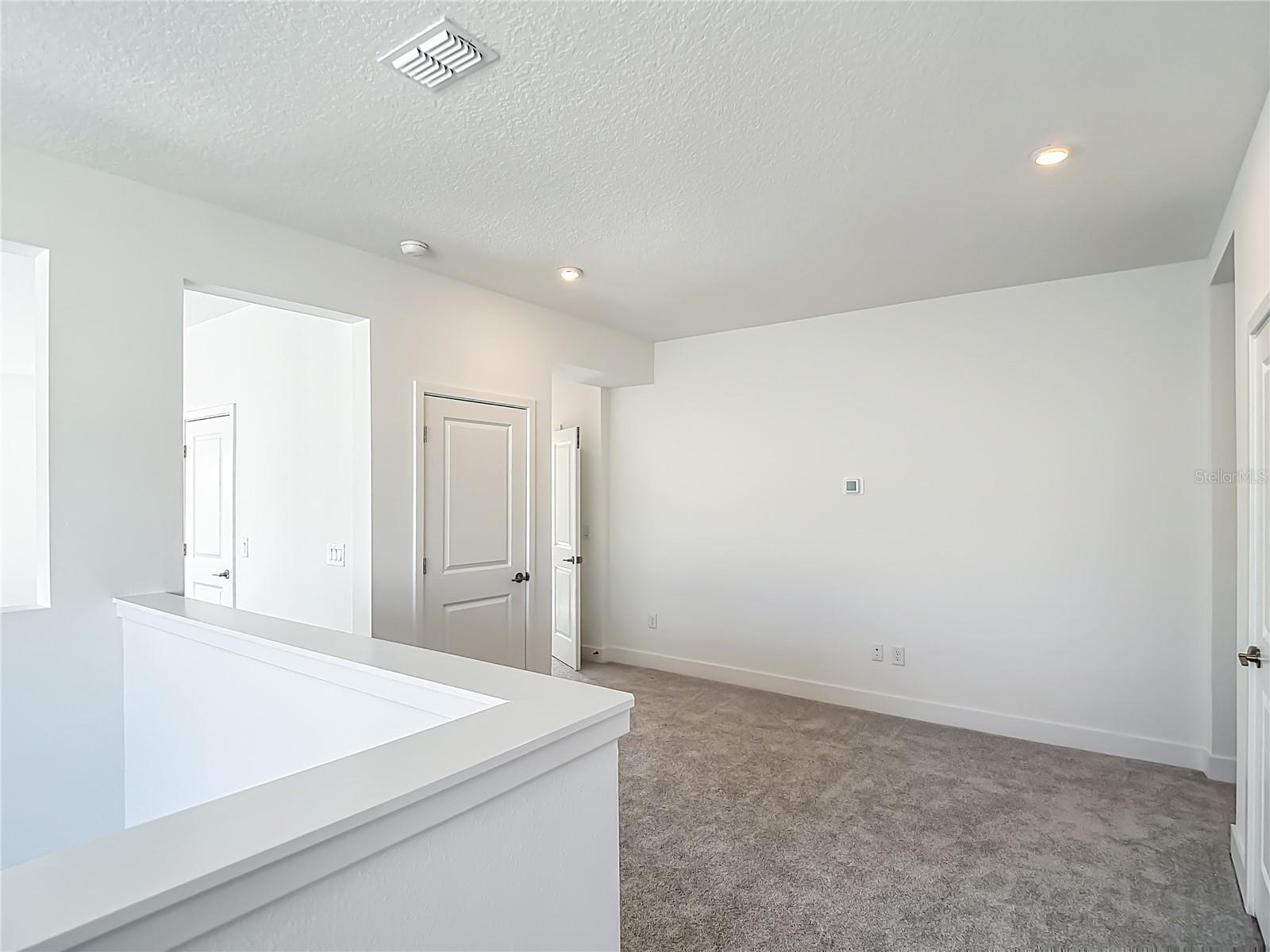 410 S WEST SHORE BLVD — photo 39