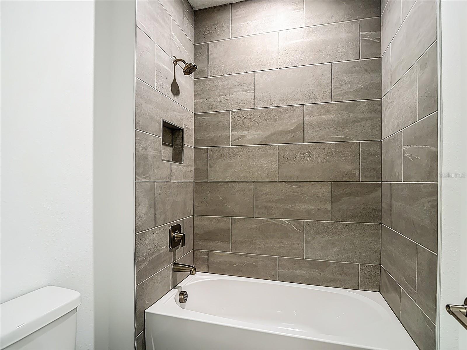 410 S WEST SHORE BLVD — photo 61