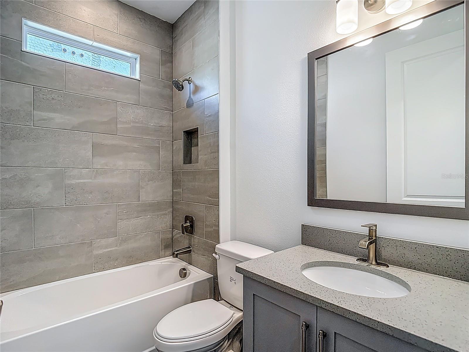 410 S WEST SHORE BLVD — photo 37