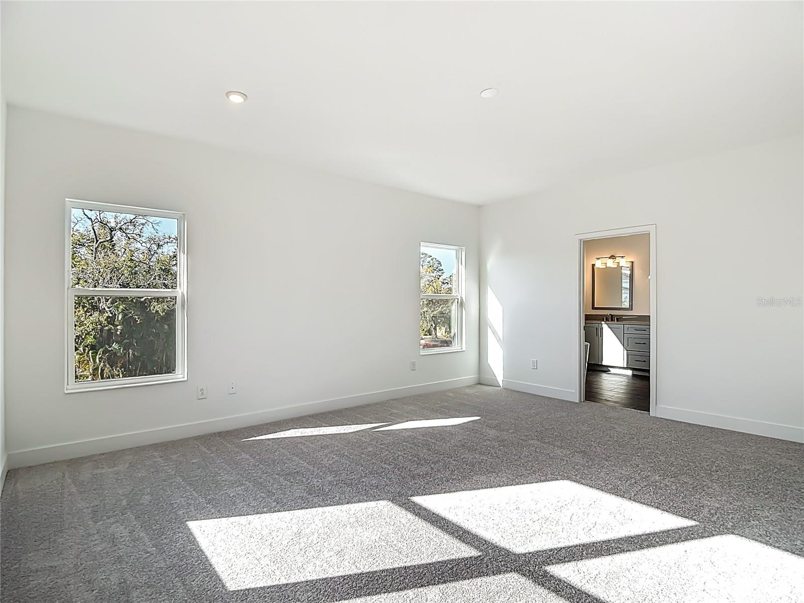 410 S WEST SHORE BLVD — photo 47