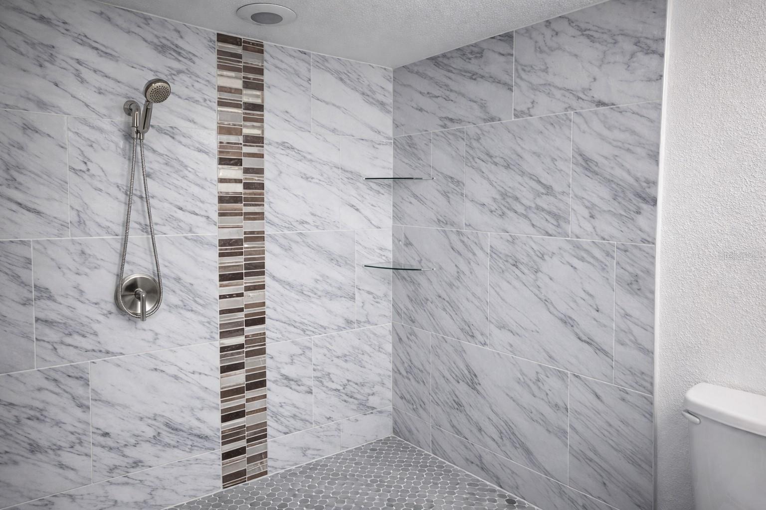 2333 FEATHER SOUND DR #B304 — photo 14