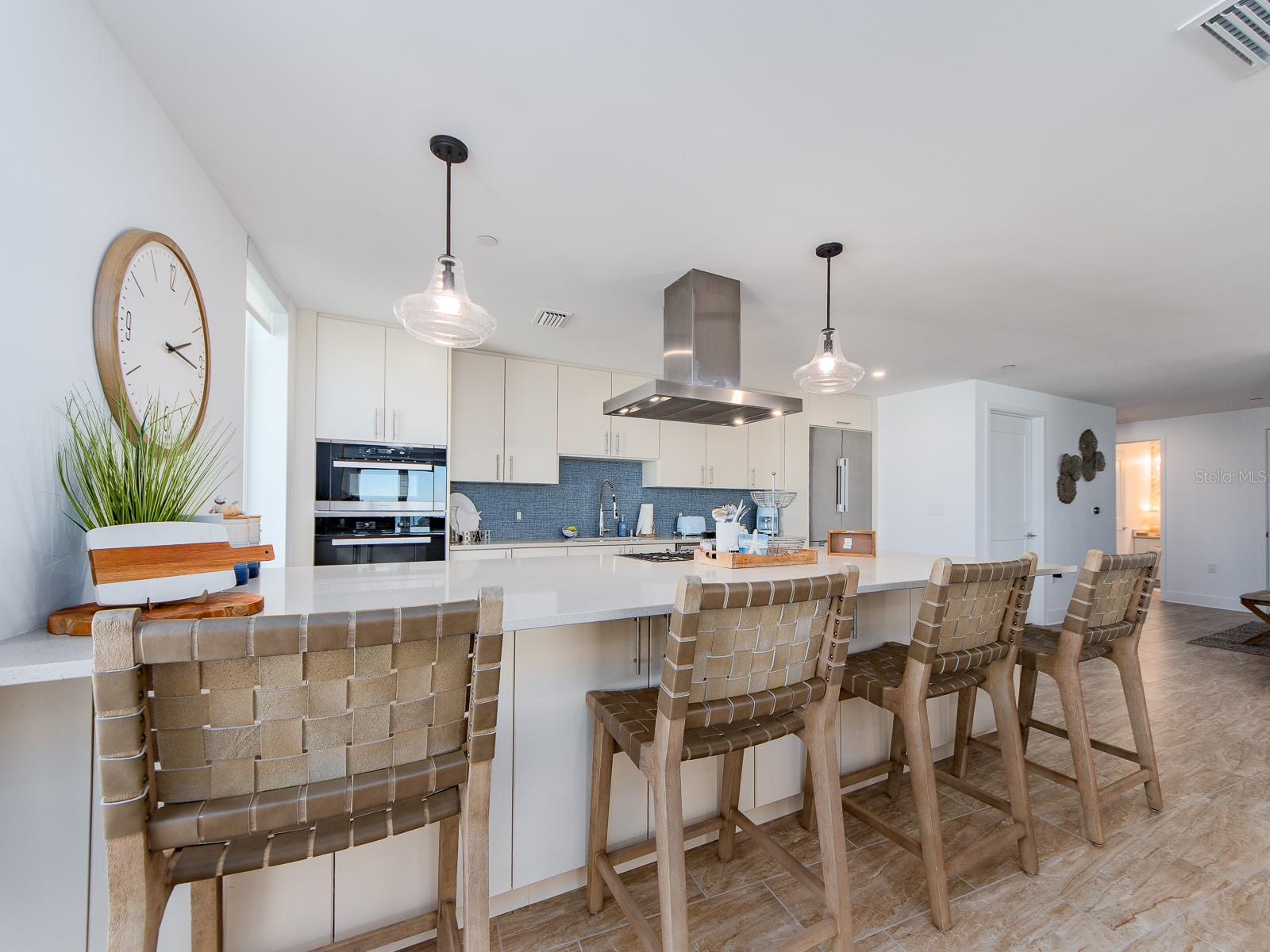 15 AVALON ST #403 — photo 32