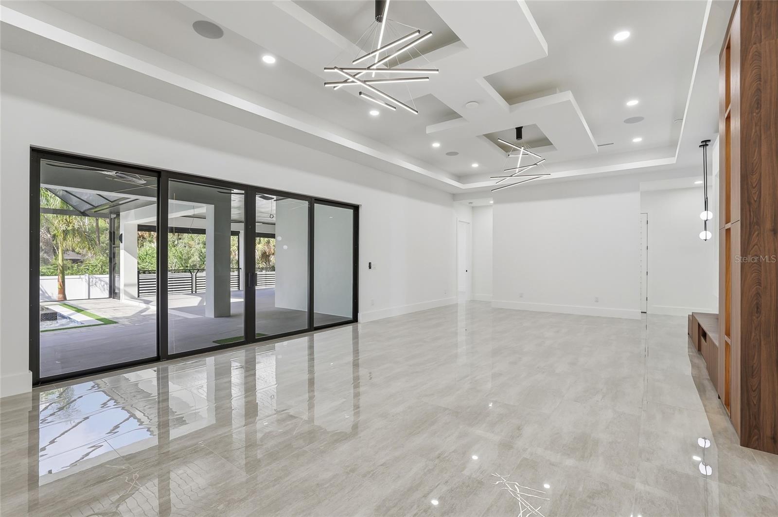 6802 E CREEK DR — photo 11