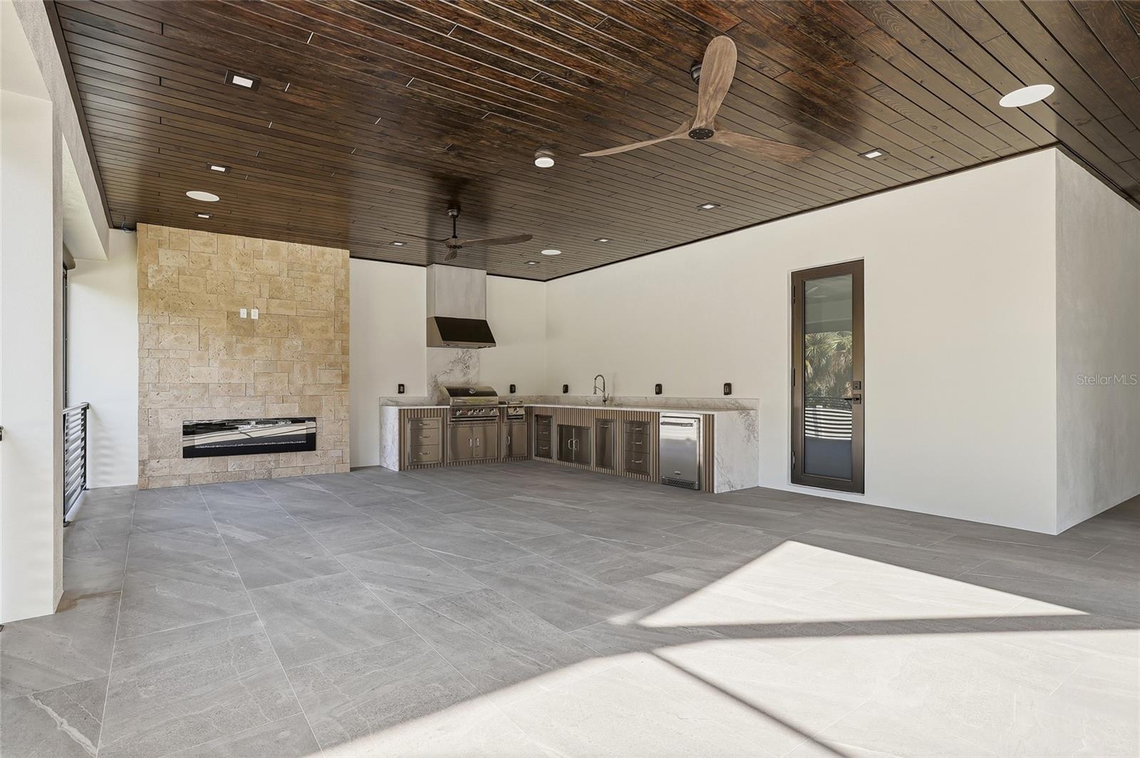 6802 E CREEK DR — photo 66