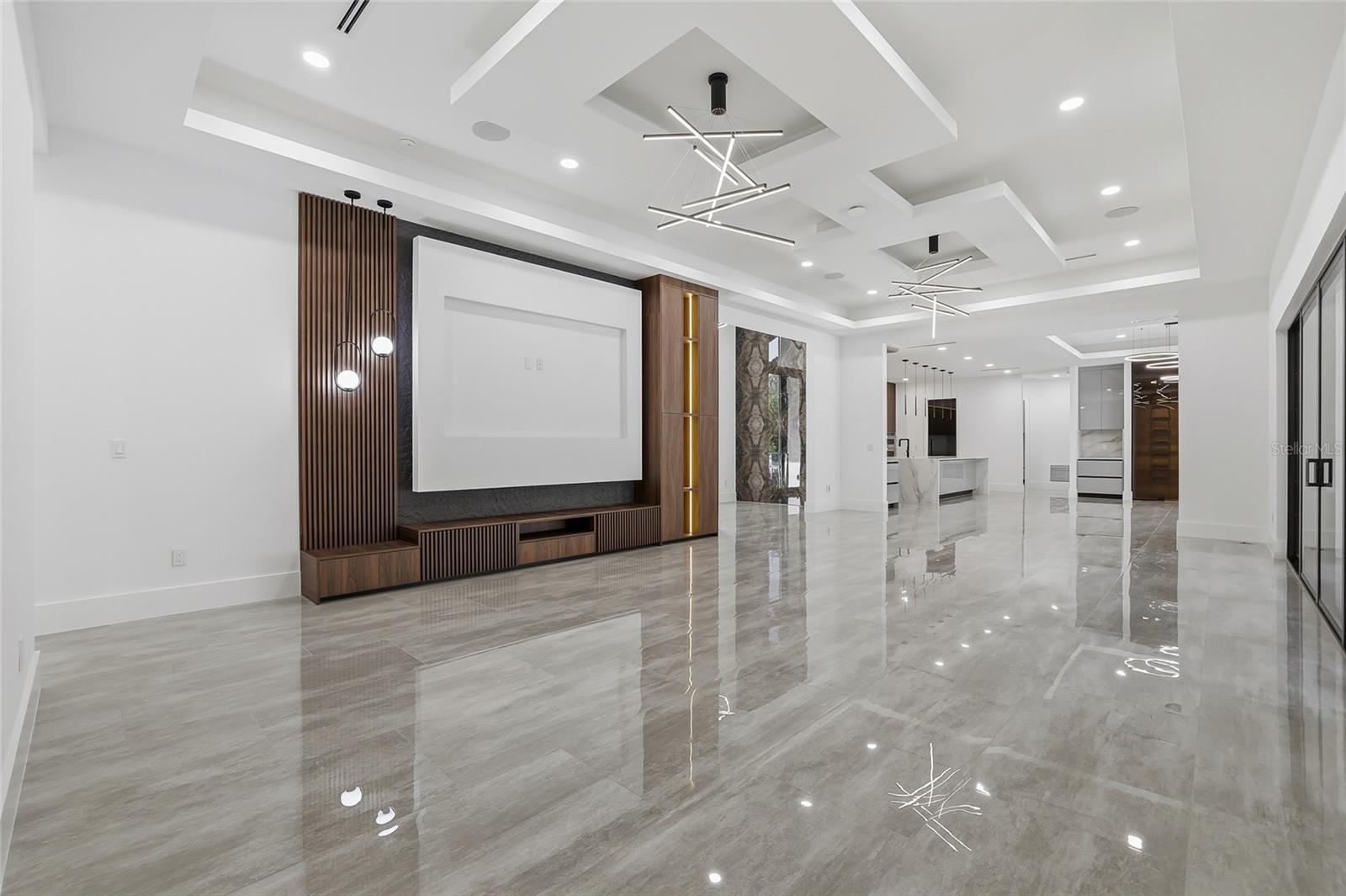 6802 E CREEK DR — photo 14