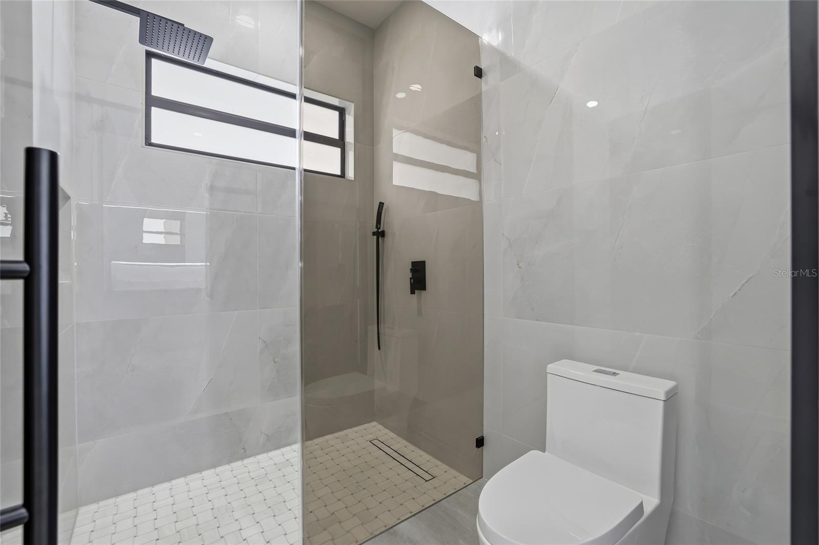 6802 E CREEK DR — photo 56