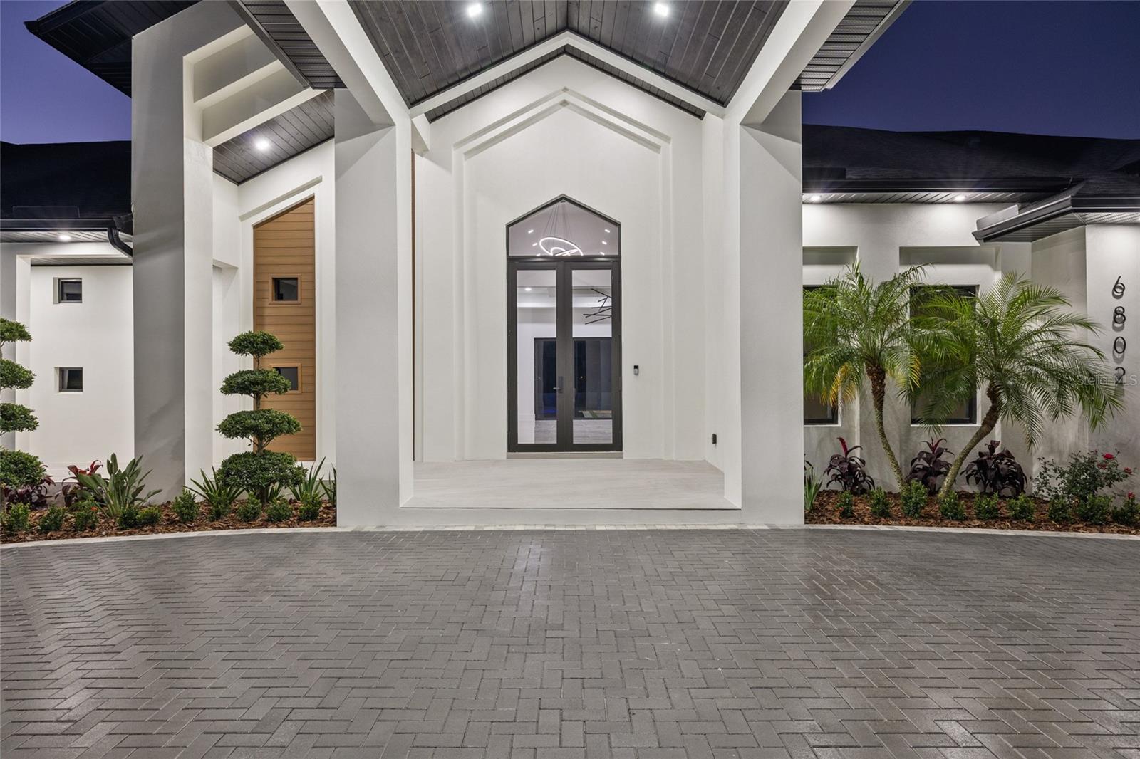 6802 E CREEK DR — photo 95