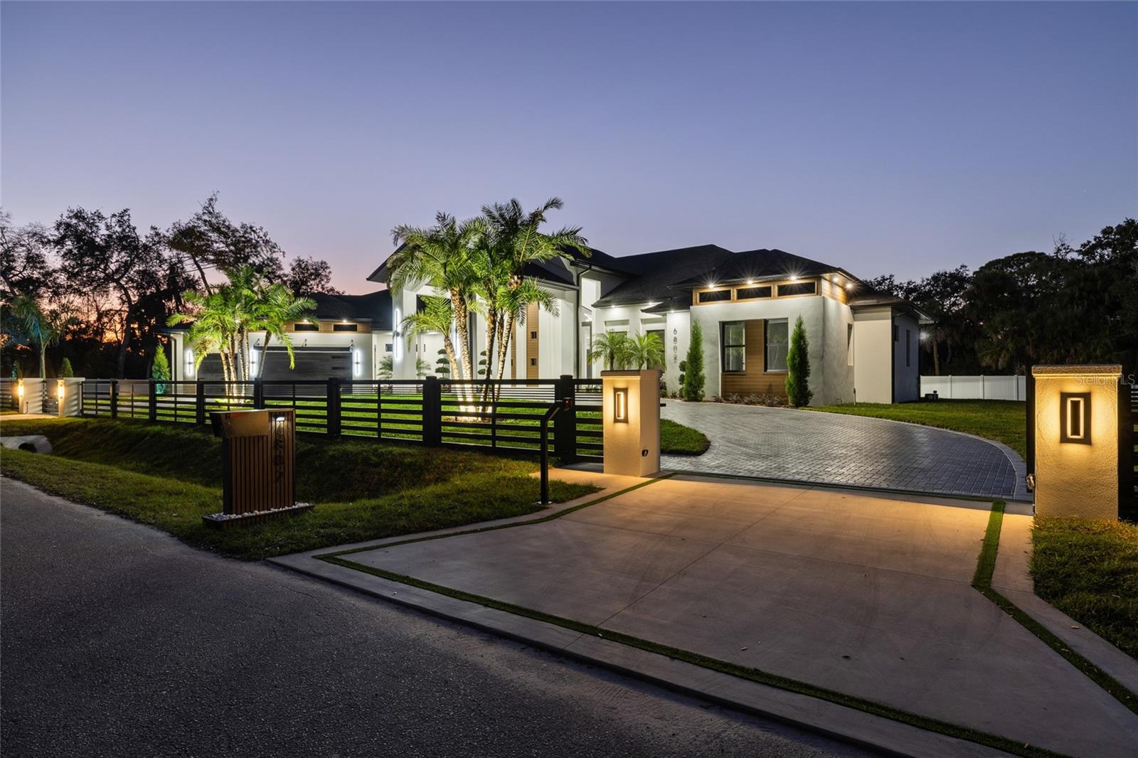 6802 E CREEK DR — photo 91