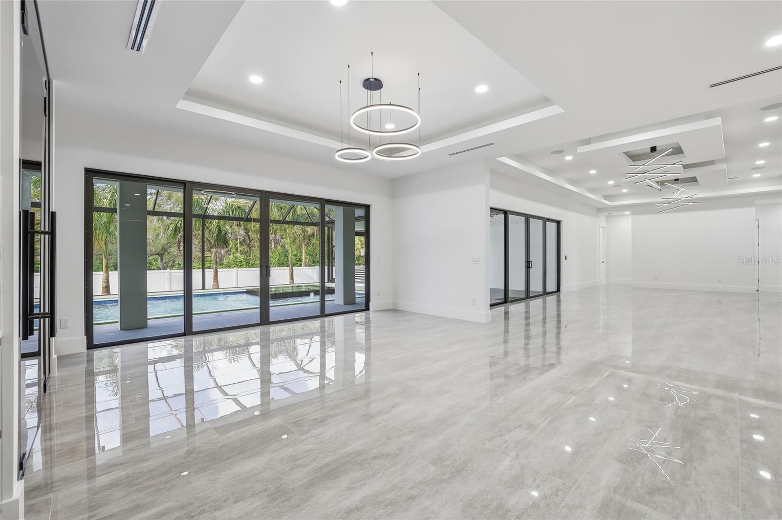 6802 E CREEK DR — photo 19
